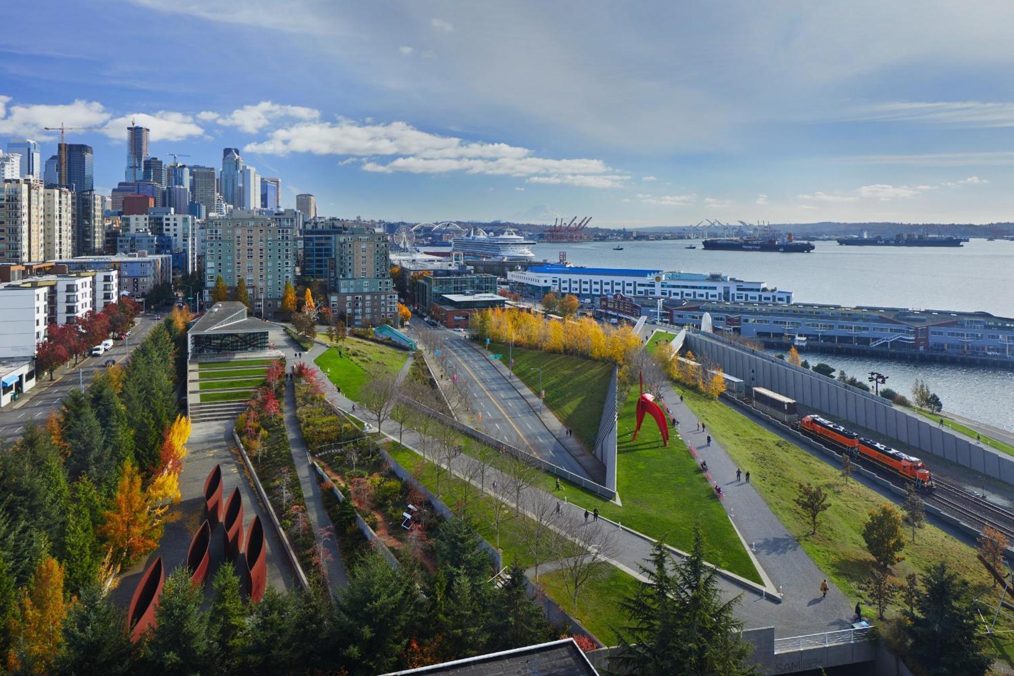 Queen Anne Abode - 1 Block From Cpa! - Free Parking! Apartment Seattle
